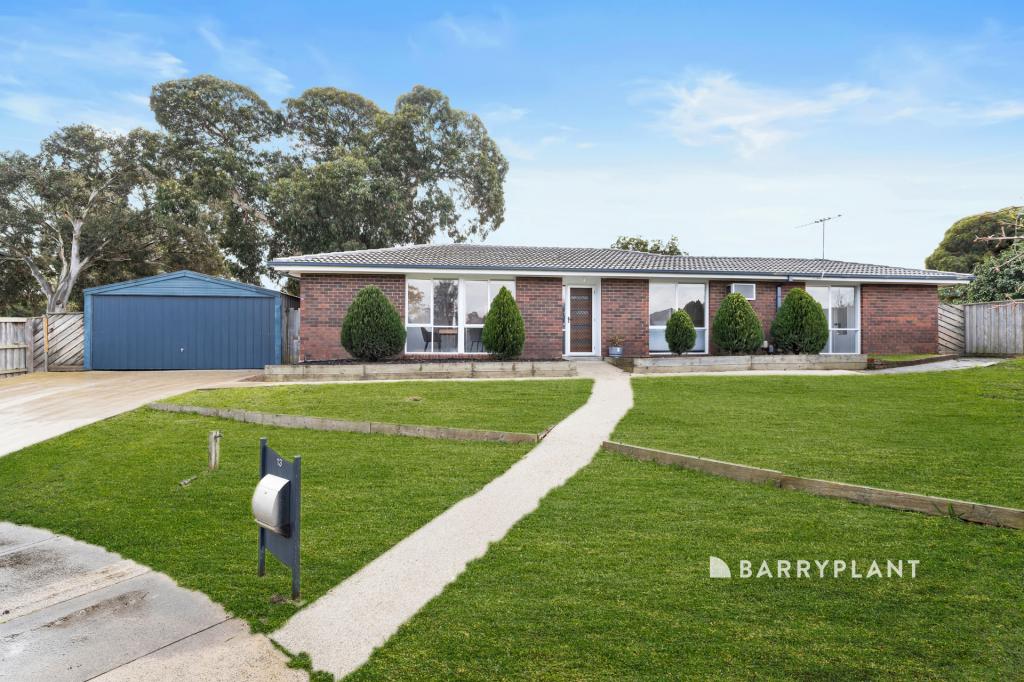 13 REDWOOD CT, NARRE WARREN, VIC 3805