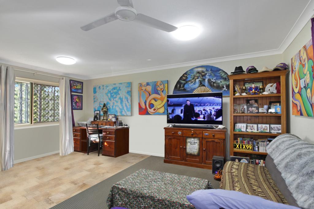 15 Lemontree Dr, Macleay Island, QLD 4184