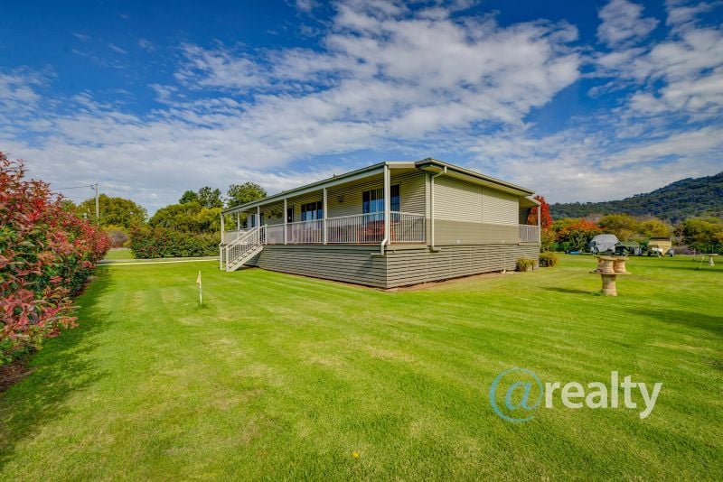 29-31 NUNDLE RD, WOOLOMIN, NSW 2340