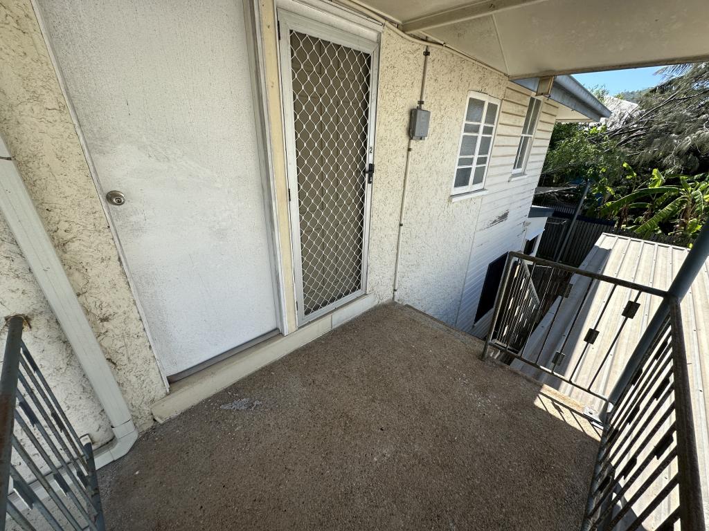 2/53 Tully St, South Townsville, QLD 4810
