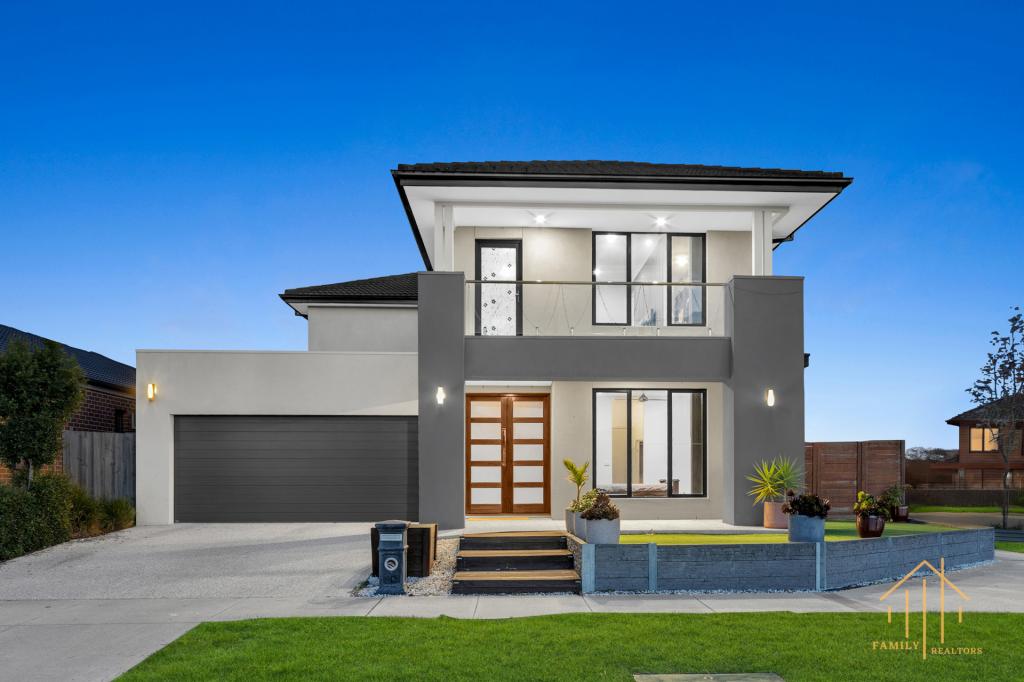 29 Lotus St, Pakenham, VIC 3810