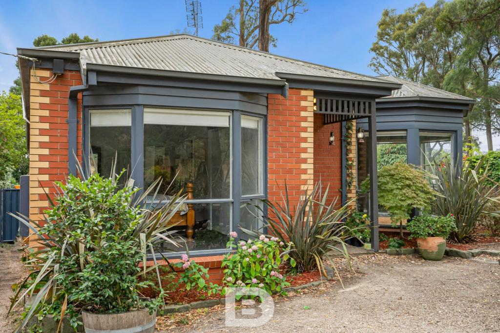 21 South Rd, Woodend, VIC 3442