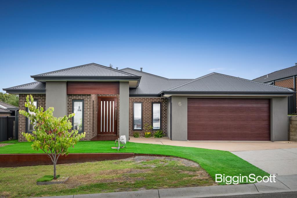 6 Albert Cct, Pakenham, VIC 3810