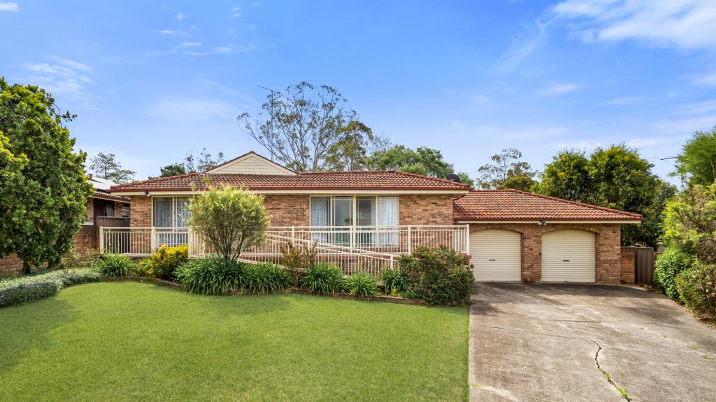 4 Hunt Pl, Werrington County, NSW 2747