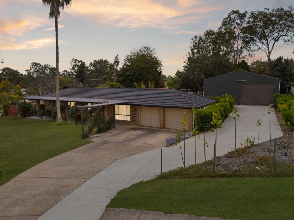 17 Katandra Cres, Bellbird Park, QLD 4300