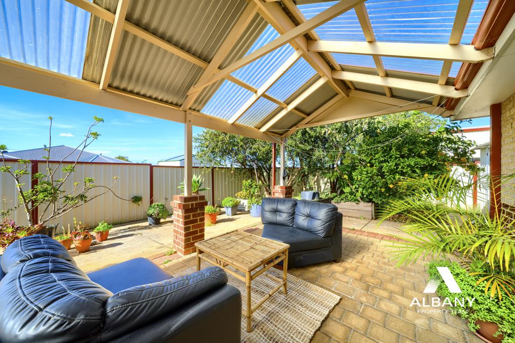 11 Brady Cnr, Mckail, WA 6330