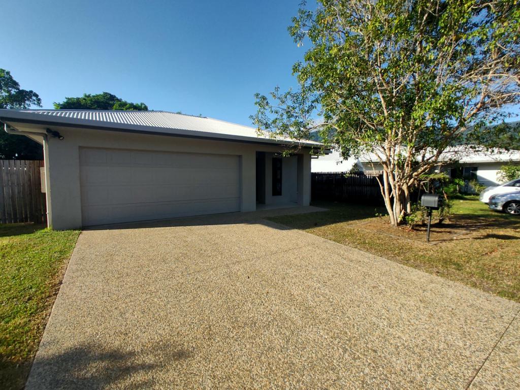 38 Roderick St, Bentley Park, QLD 4869