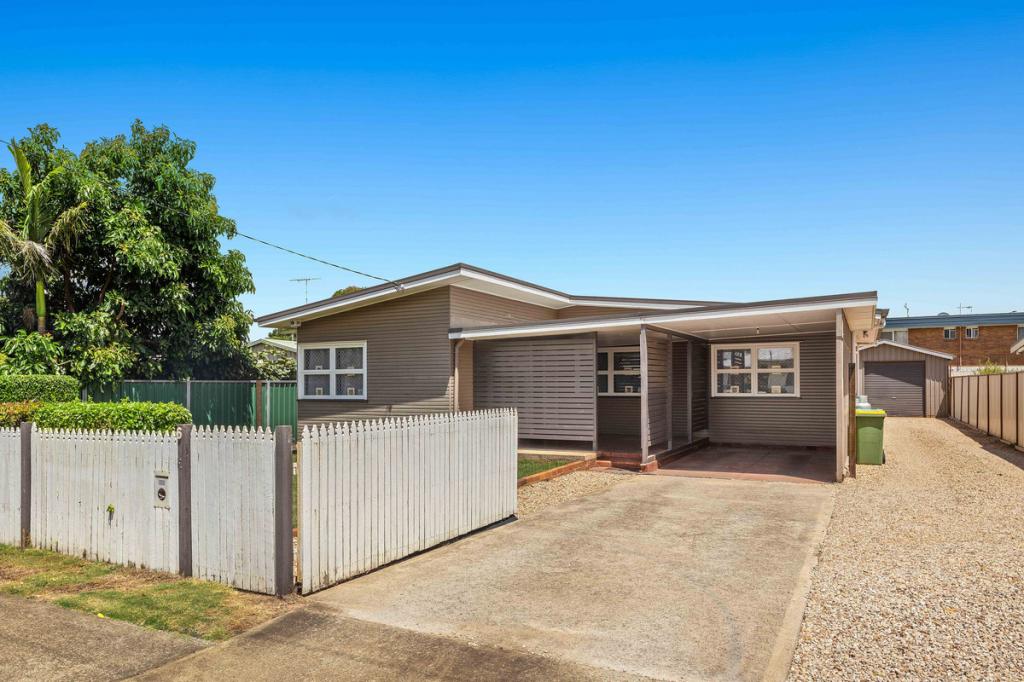 6 Welcombe Ave, Rockville, QLD 4350