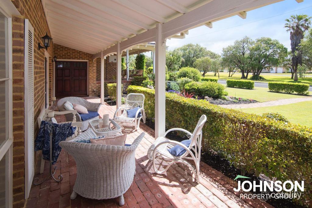 34 Hovea Cres, West Busselton, WA 6280