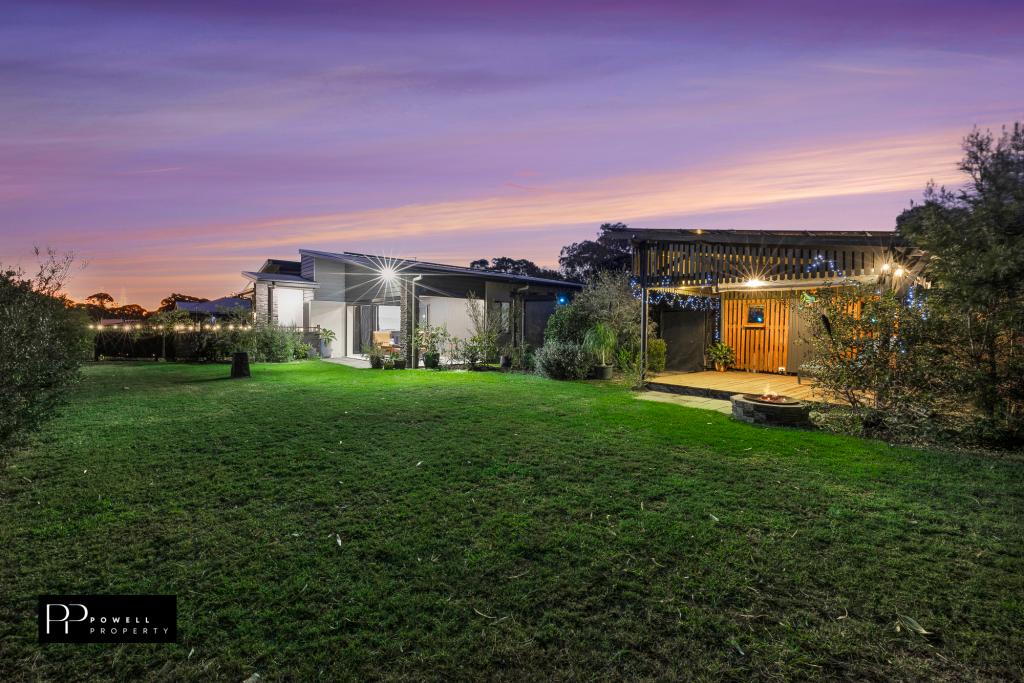 39 Beachmere St, Burnett Heads, QLD 4670