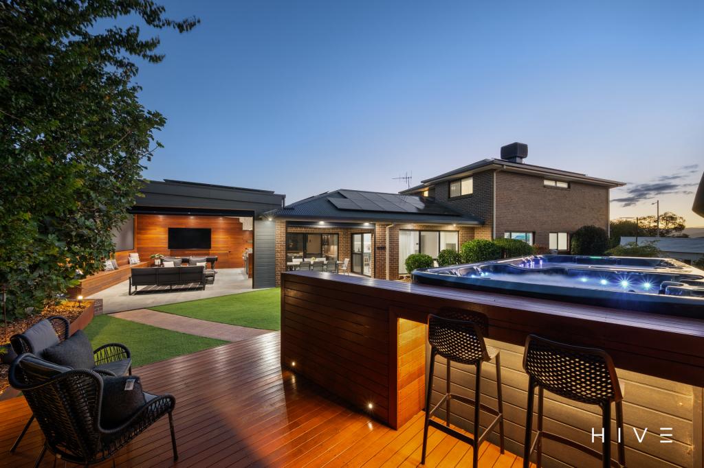 61 James Harrison St, Dunlop, ACT 2615