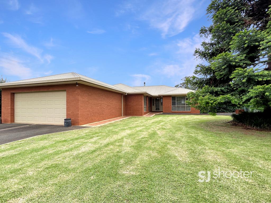 42 BUNDEMAR ST, WONGARBON, NSW 2831