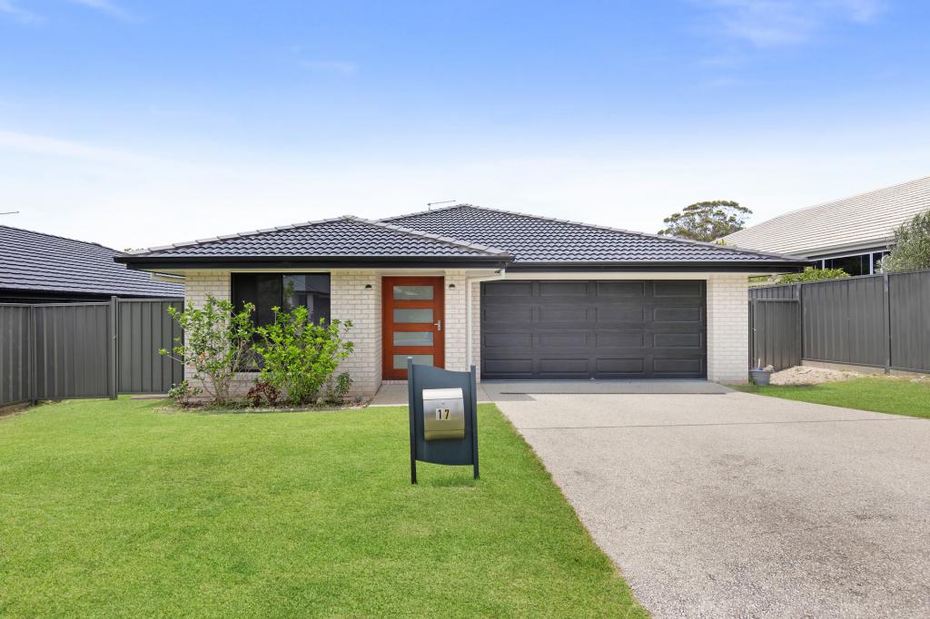 17 Rockpool Ave, Sandy Beach, NSW 2456