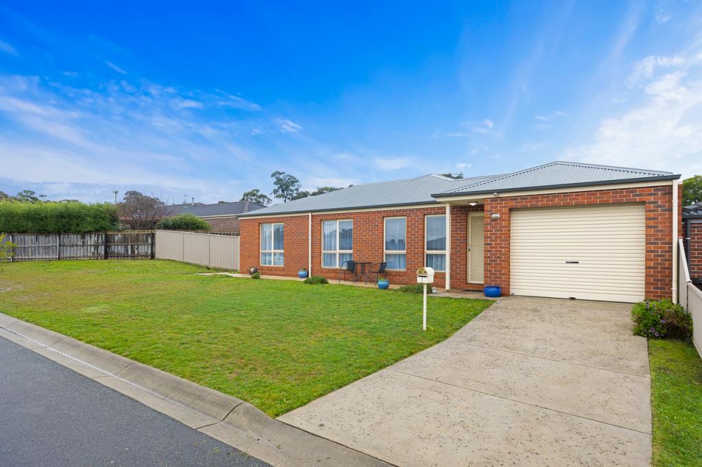 1 Harley Ct, Mount Clear, VIC 3350