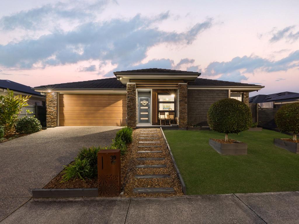 39 Parkland Dr, Walloon, QLD 4306