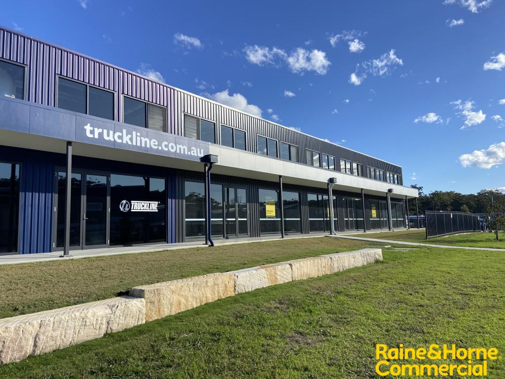 Units 1 & 2/11 Orontes Cl, Sancrox, NSW 2446