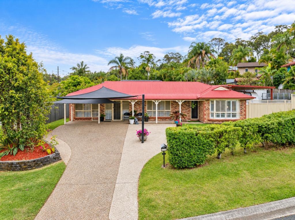 2 SUVA PL, PACIFIC PINES, QLD 4211