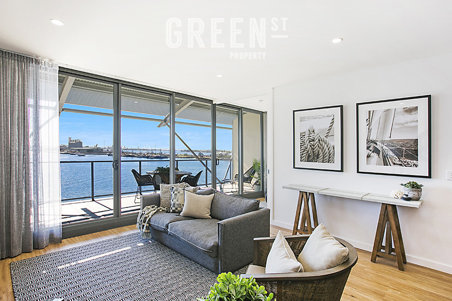 302/3A HONEYSUCKLE DR, NEWCASTLE, NSW 2300