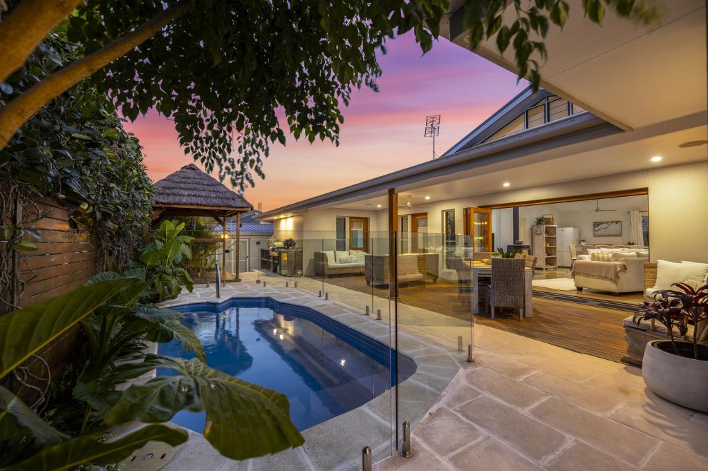 27 Waianbar Ave, South West Rocks, NSW 2431