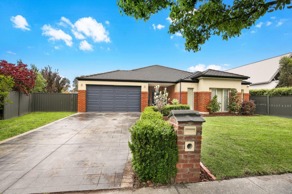 5 Mount Eccles Way, South Morang, VIC 3752