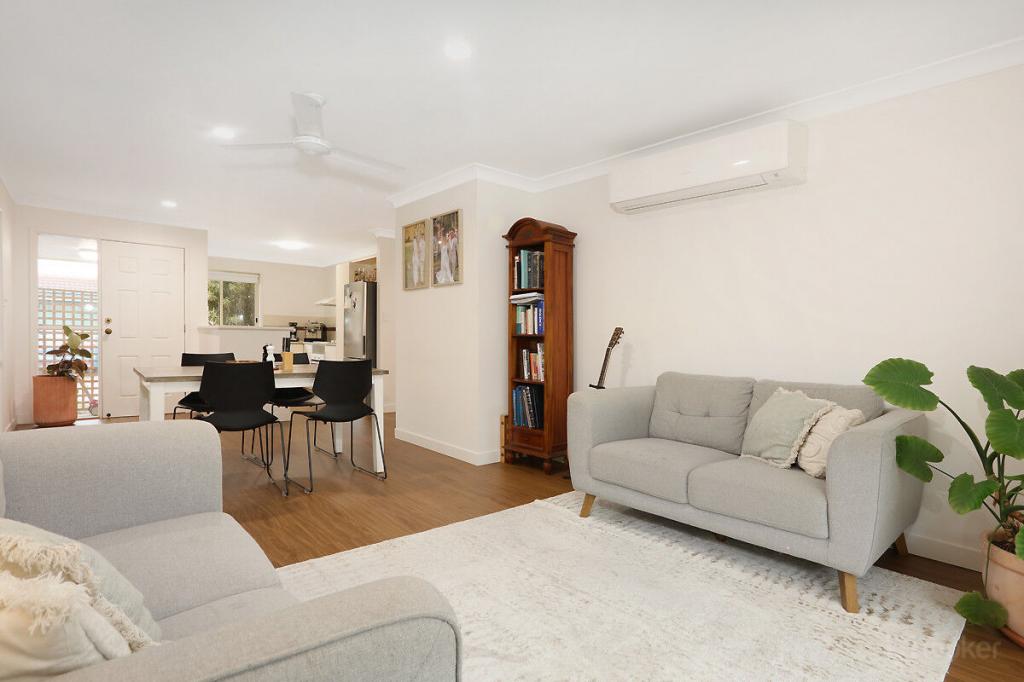 205/125 Hansford Rd, Coombabah, QLD 4216