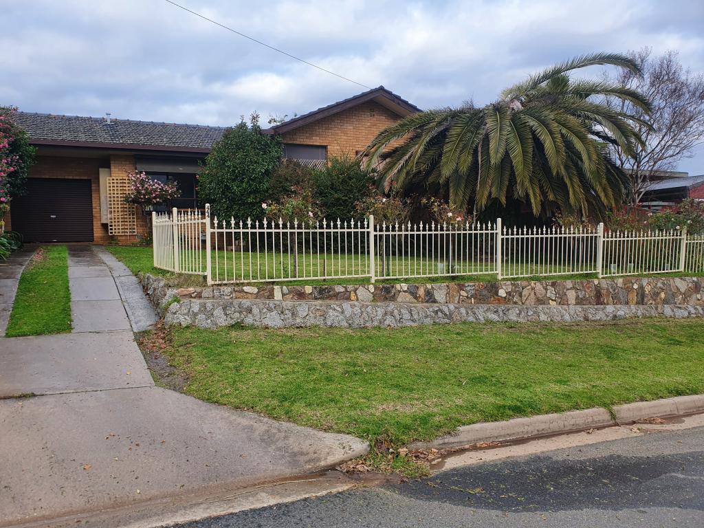444 Schubach St, East Albury, NSW 2640