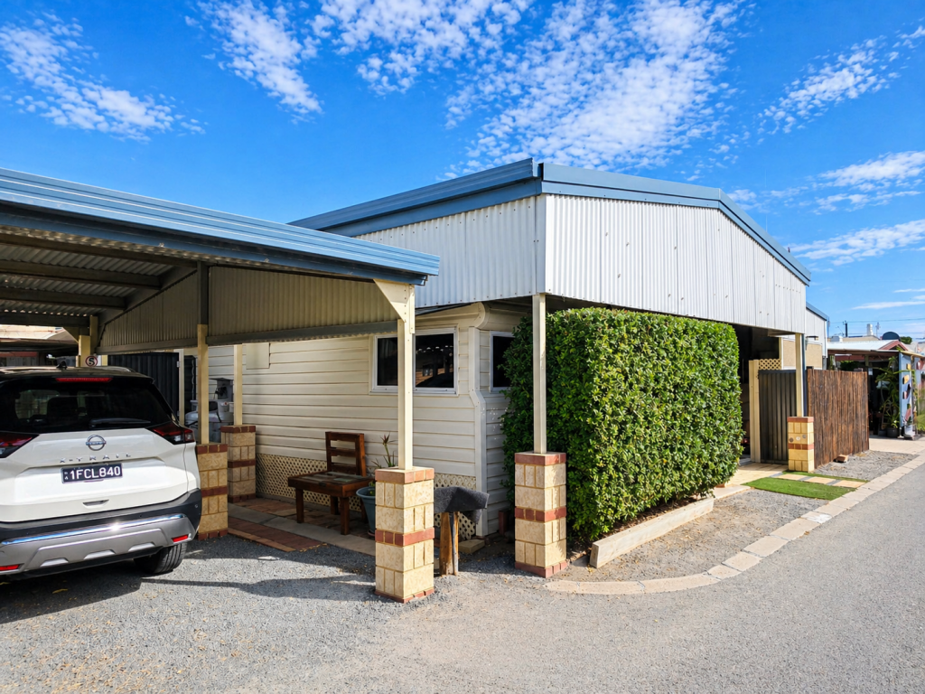 12/50 WALDECK ST, DONGARA, WA 6525