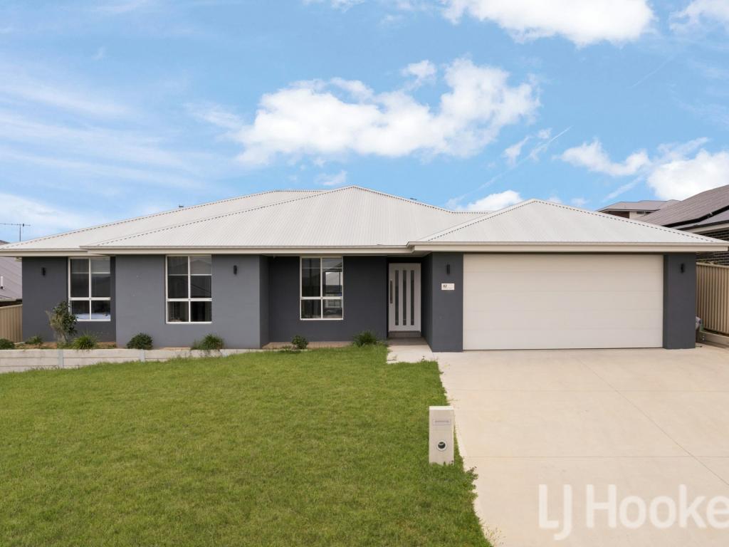 82 Graham Dr, Kelso, NSW 2795