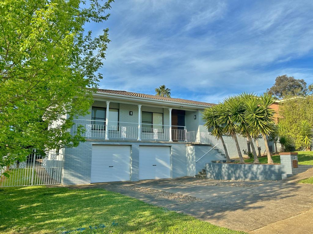 19 Hardy Ave, Young, NSW 2594