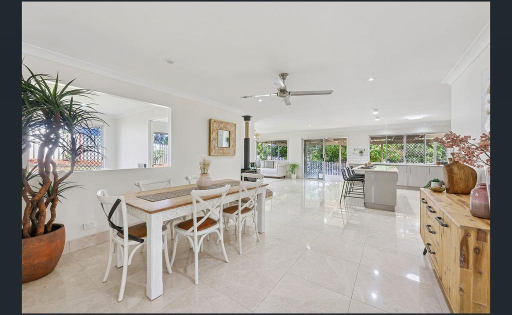 8 Stillwater Cres, Robina, QLD 4226