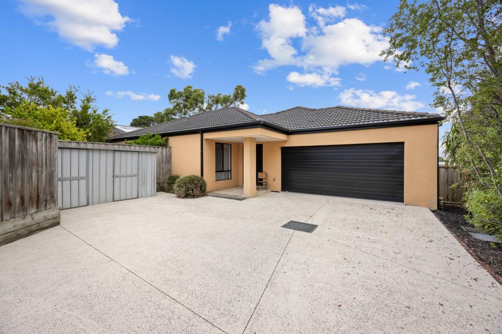 2/31 Station St, Somerville, VIC 3912