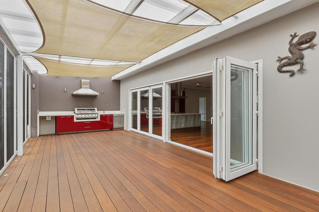 11a Warraba Rd, North Narrabeen, NSW 2101