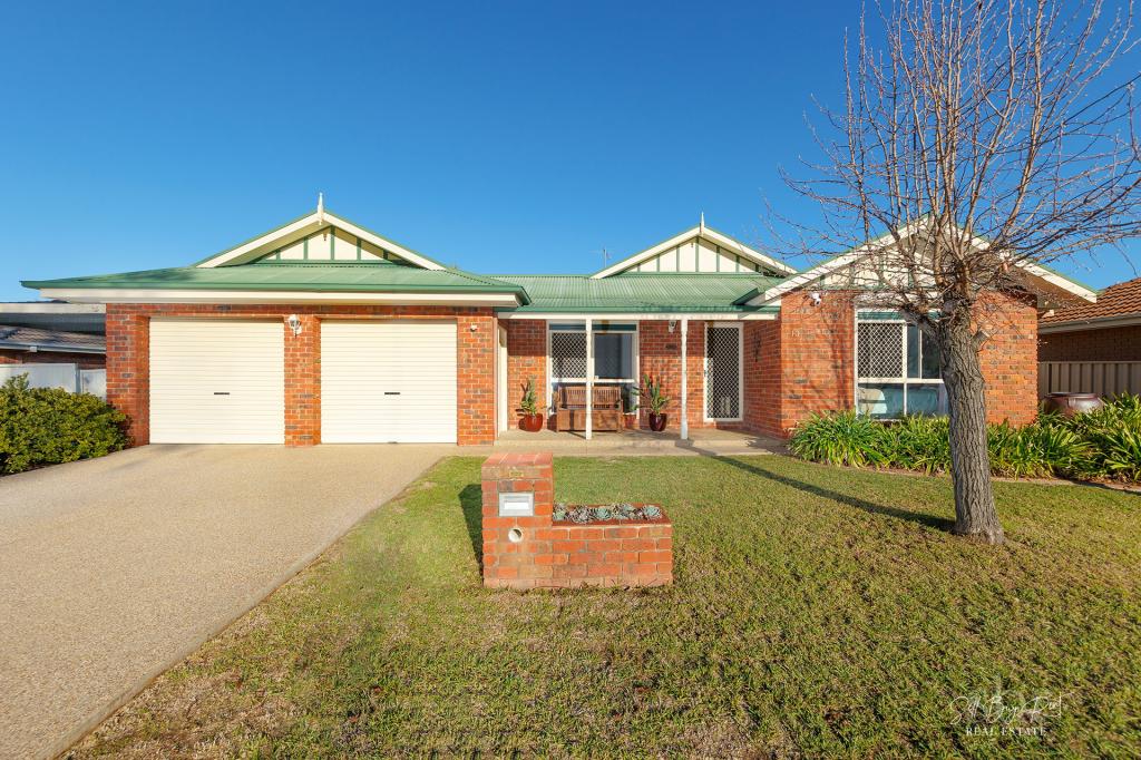 13 Sarson Rd, Glenroy, NSW 2640