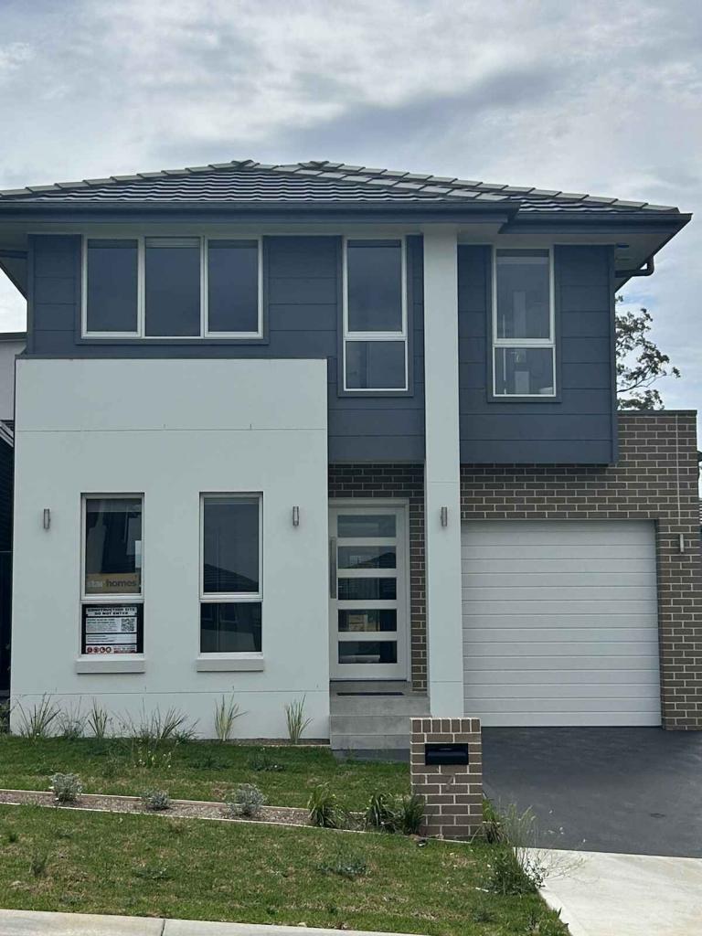 7 DELMAR ST, BOX HILL, NSW 2765