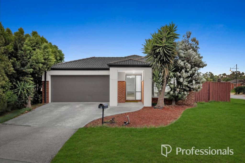 4 Albany Cres, Pakenham, VIC 3810