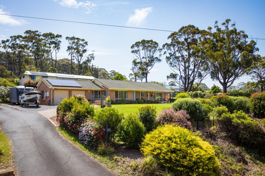 17 Nolan Dr, Tura Beach, NSW 2548