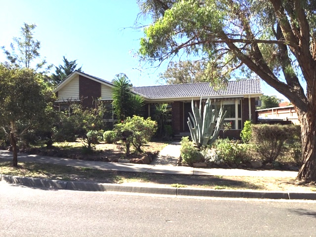 16 Isaacs Cl, Sunbury, VIC 3429