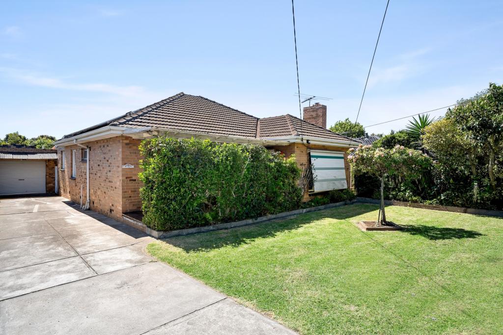 18 Military Rd, Avondale Heights, VIC 3034