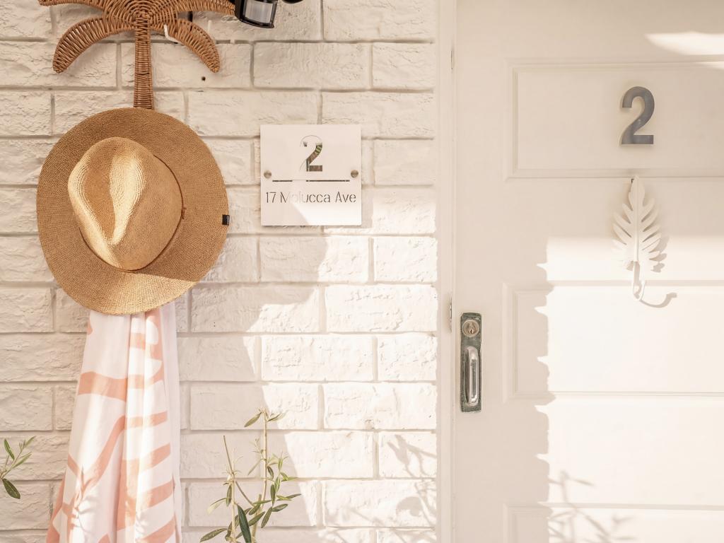 2/17 Molucca Ave, Palm Beach, QLD 4221