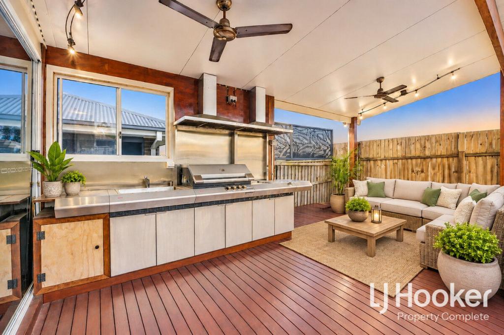 10 TOMLINSON ST, YARRABILBA, QLD 4207