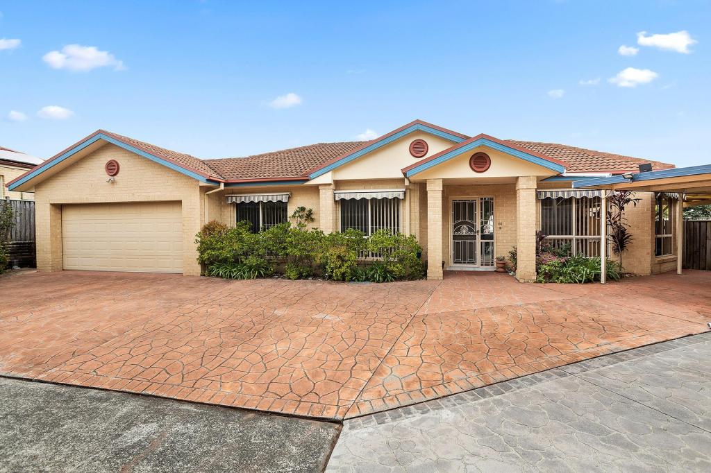 64 Stanthorpe Dr, Kanahooka, NSW 2530
