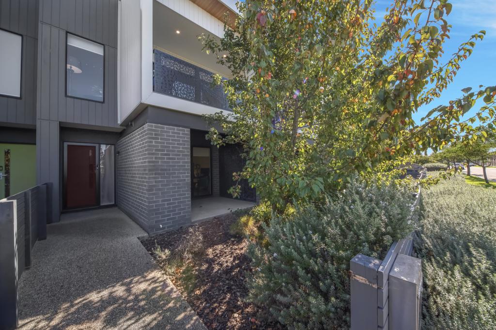 24 Totem Way, Point Cook, VIC 3030