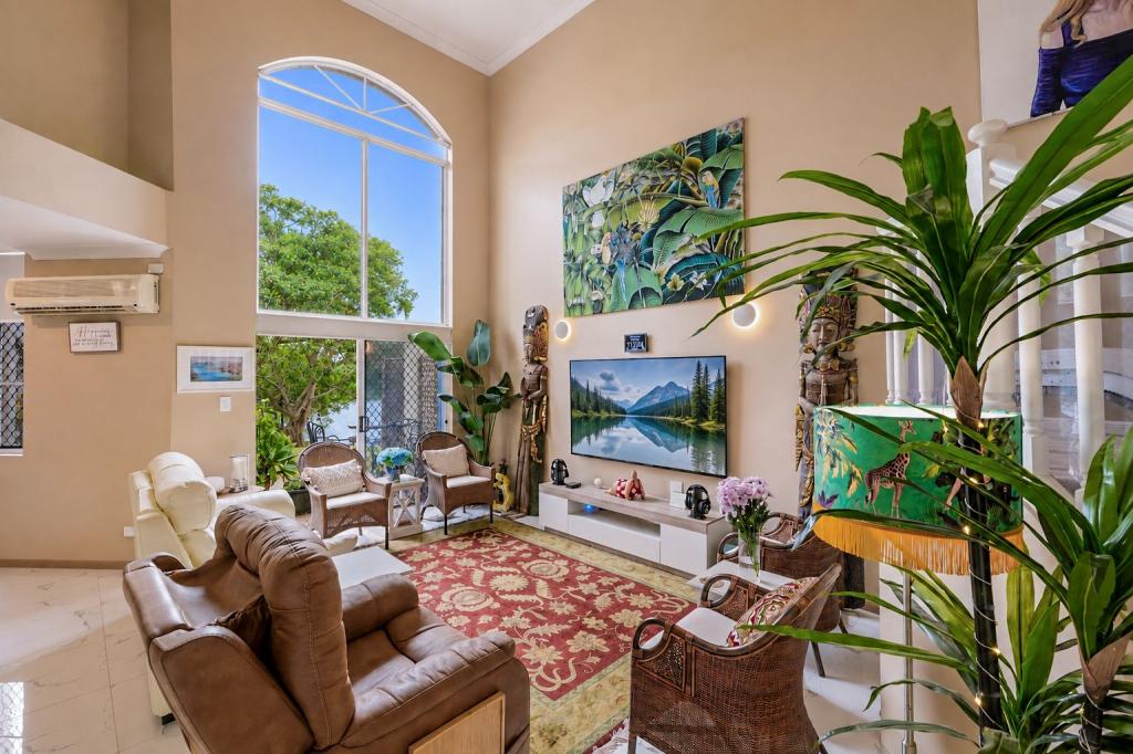 31/24 Ron Penhaligon Way, Robina, QLD 4226