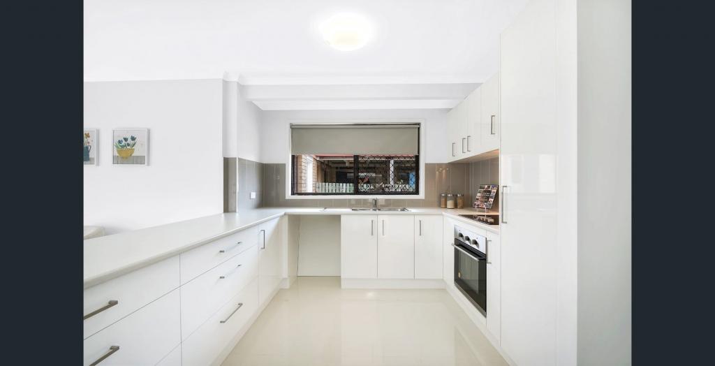 2/18 Baldwin St, Golden Beach, QLD 4551
