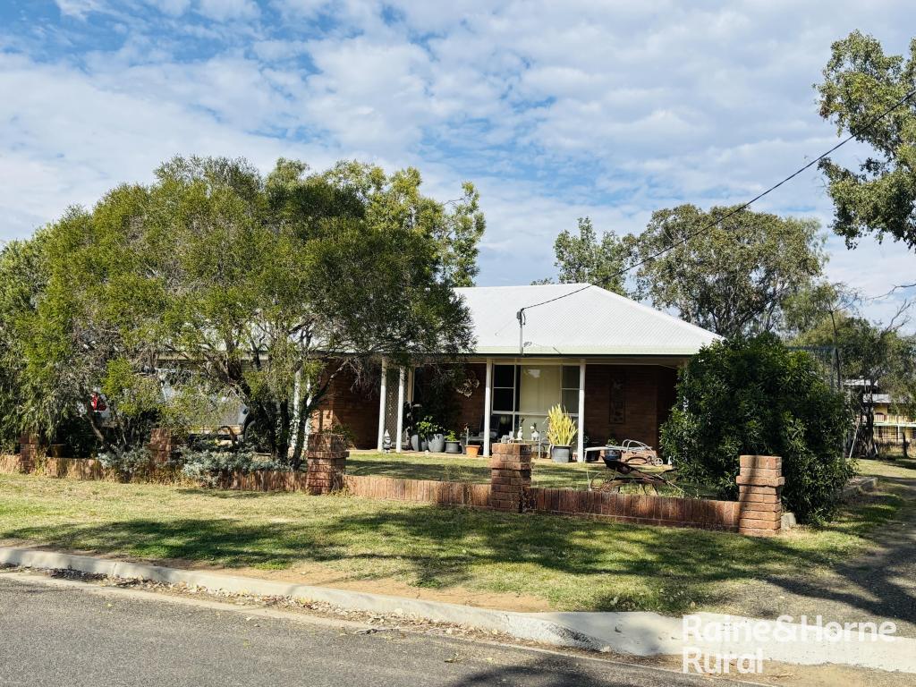 113 Louisa St, Mitchell, QLD 4465