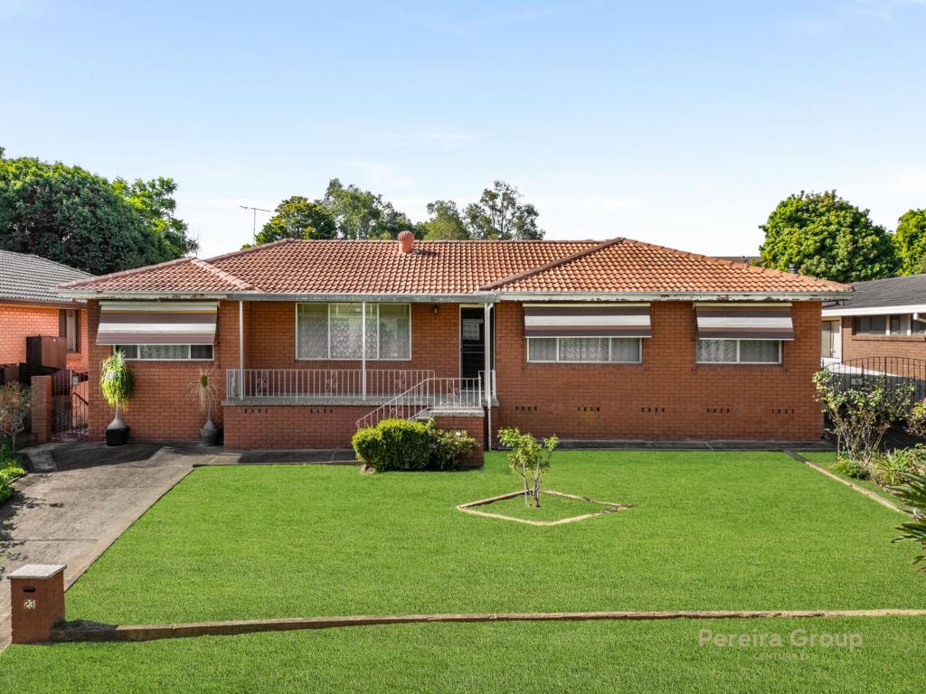 23 Kooloona Cres, Bradbury, NSW 2560