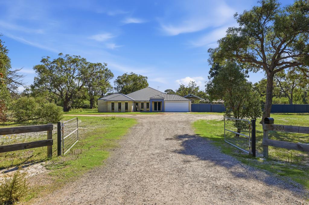 201 Watson Dr, Barragup, WA 6209