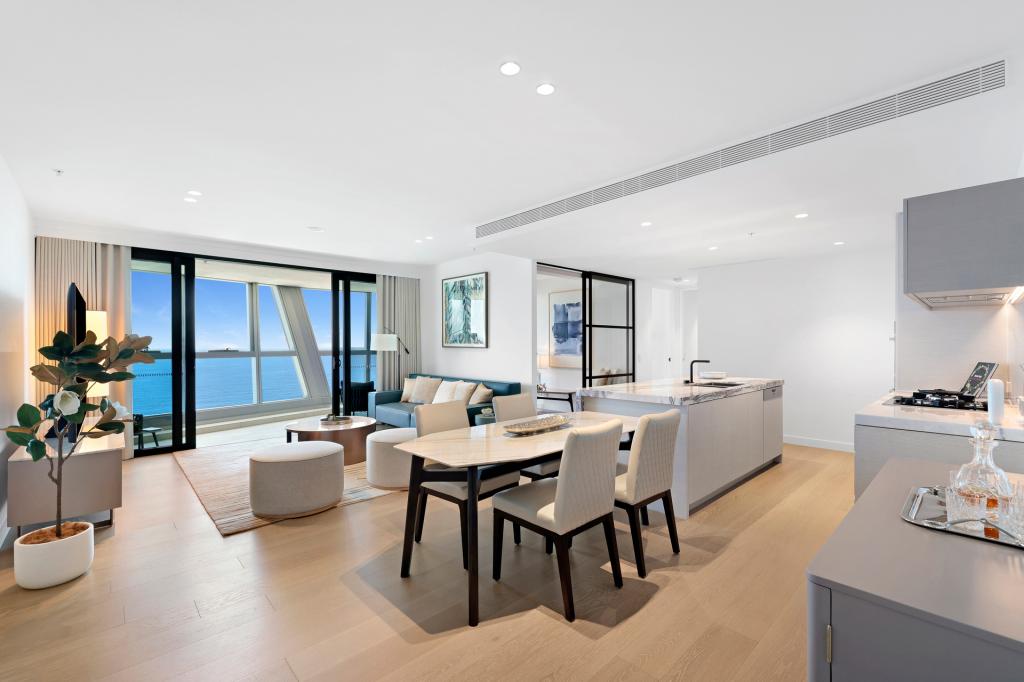 14102/36 Old Burleigh Rd, Surfers Paradise, QLD 4217