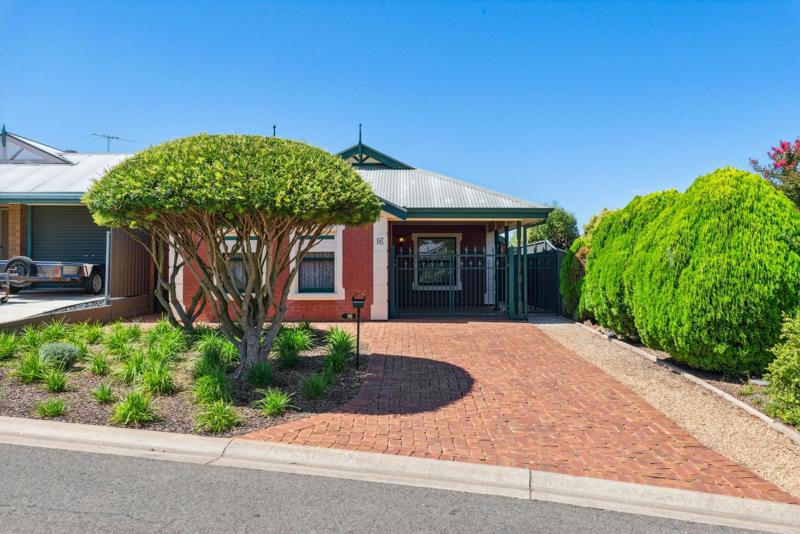 16 Dempster Ct, Greenwith, SA 5125