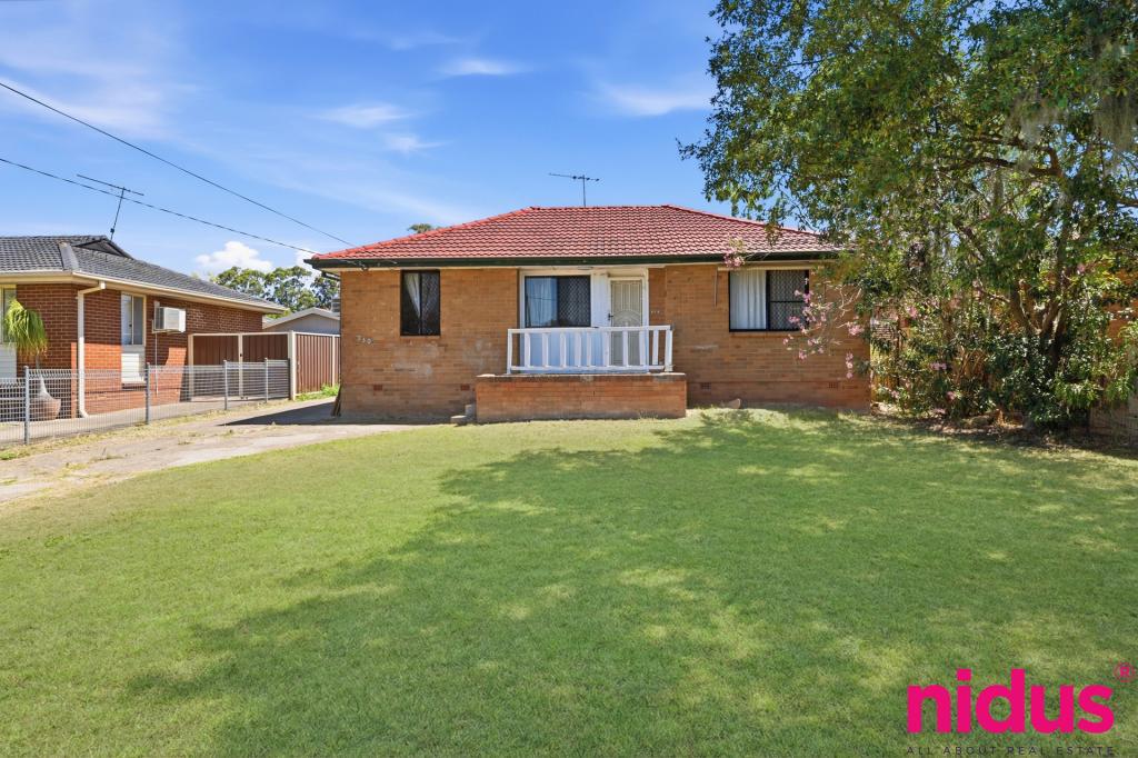 230 Woodstock Ave, Whalan, NSW 2770